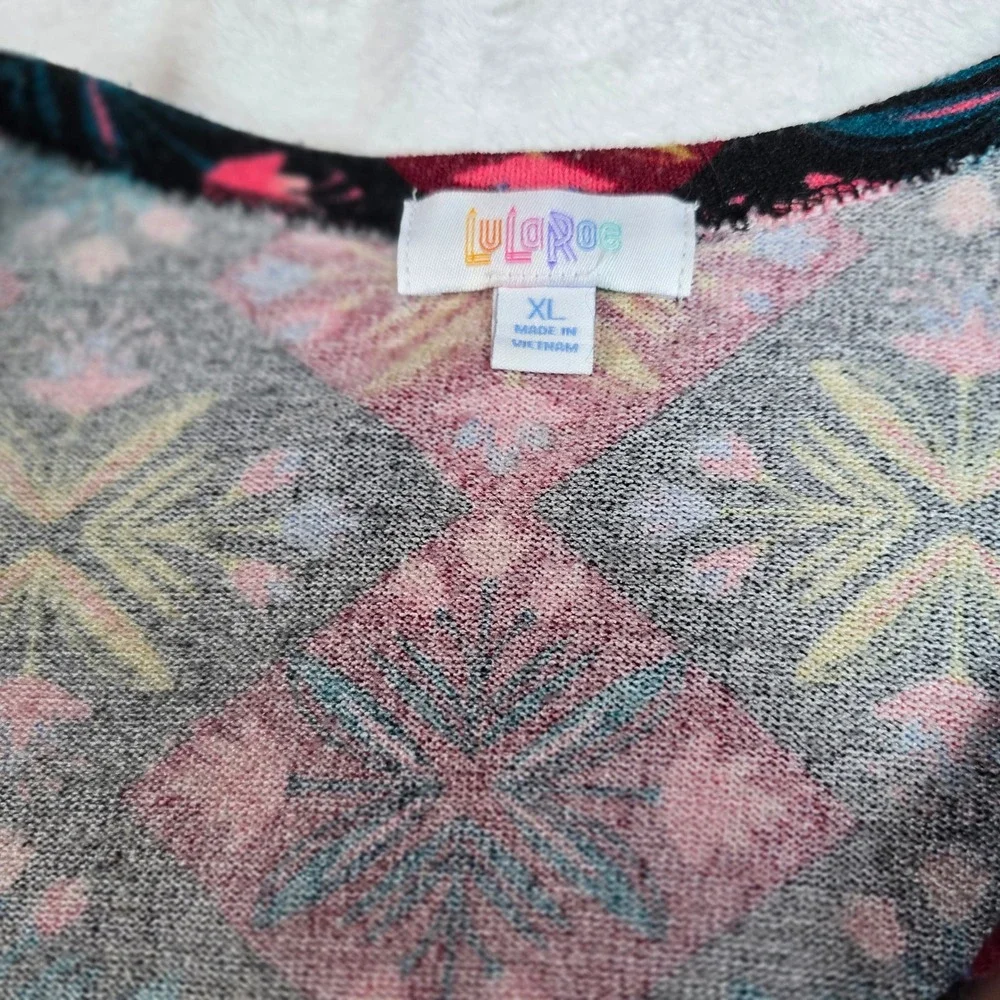 LuLaRoe Sarah Cardigan XL Simply Comfortable Geometric Floral Duster JC002-6